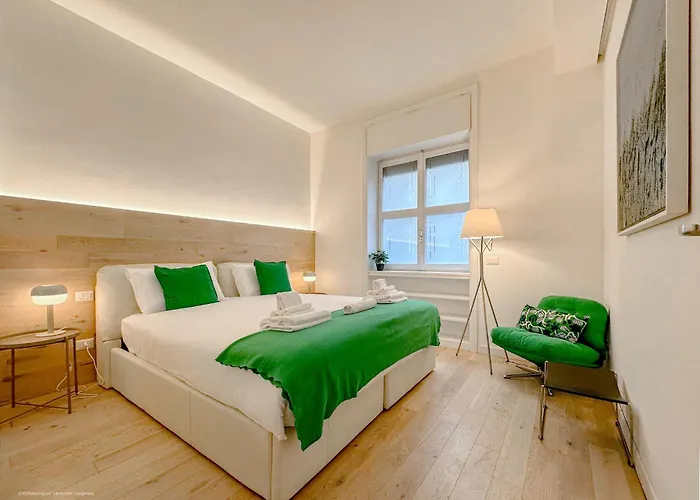 Santa Croce Suite - 10 Mins From Duomo